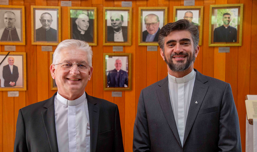 Pe. Mieczyslaw Smyda e Reitor. (Foto: Matheus Santos)