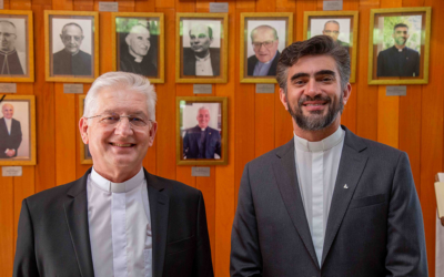 Provincial dos Jesuítas no Brasil recebe plano estratégico da PUC-Rio