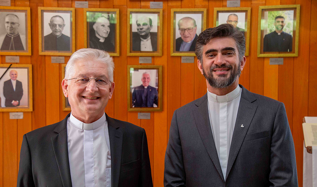 Pe. Mieczyslaw Smyda e Reitor. (Foto: Matheus Santos)